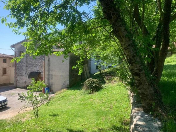 casa indipendente in vendita a Monte di Malo in zona Priabona