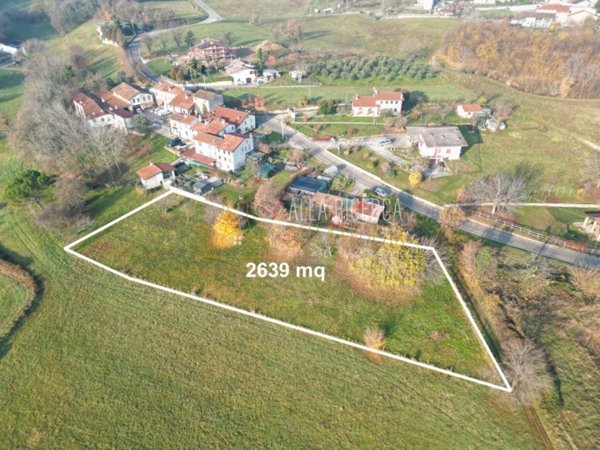 terreno in vendita a Monte di Malo in zona Priabona