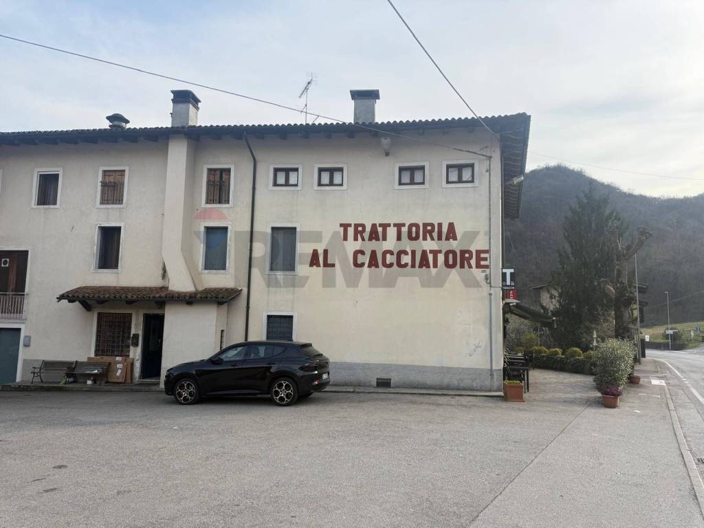 negozio in vendita a Monte di Malo in zona Priabona