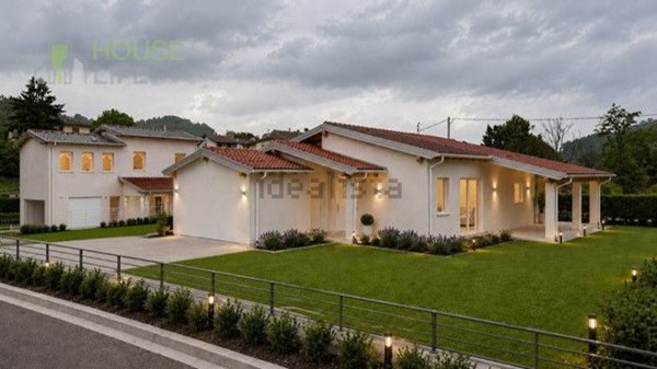 casa indipendente in vendita a Monte di Malo in zona Priabona