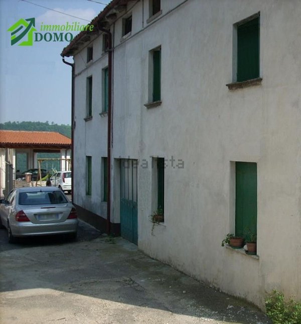 quadrivano in vendita a Monte di Malo in zona Priabona