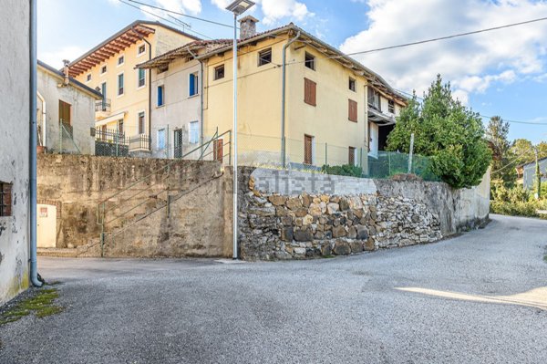casale in vendita a Monte di Malo in zona Priabona