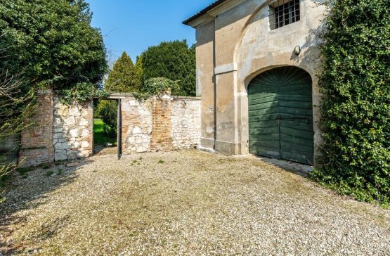 villa in vendita a Montegalda in zona Colzè