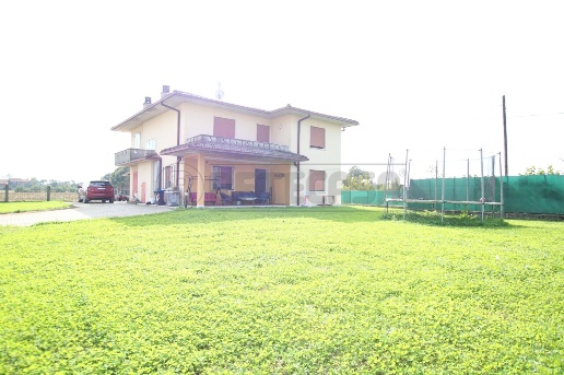 casa indipendente in vendita a Montegalda in zona Colzè