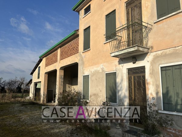 casa indipendente in vendita a Montegalda