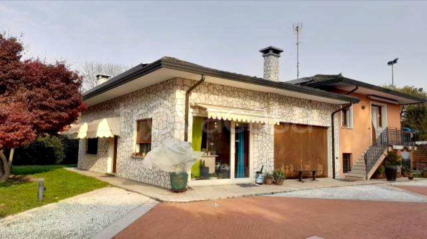 casa indipendente in vendita a Montegalda