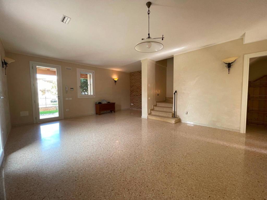 casa indipendente in vendita a Montegalda in zona Colzè