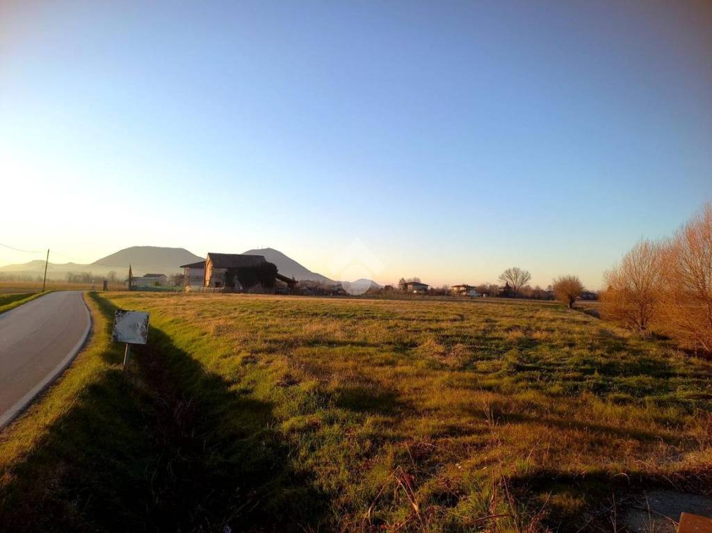 casa indipendente in vendita a Montegaldella
