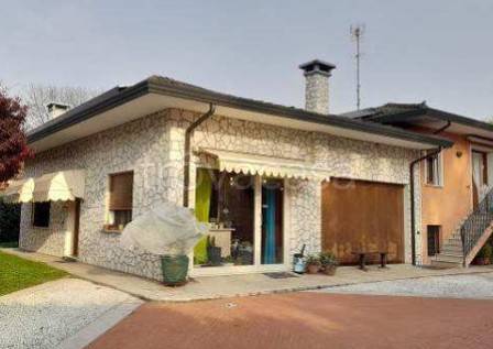 casa indipendente in vendita a Montegaldella