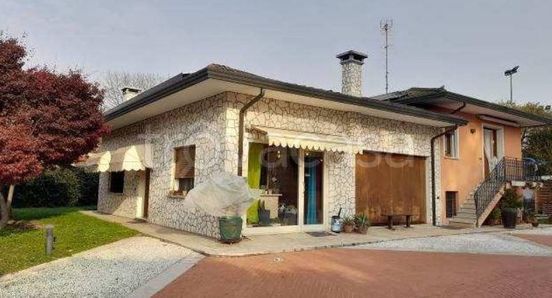 casa indipendente in vendita a Montegaldella