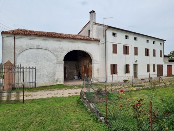 casa indipendente in vendita a Montegaldella