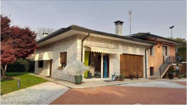 casa indipendente in vendita a Montegaldella