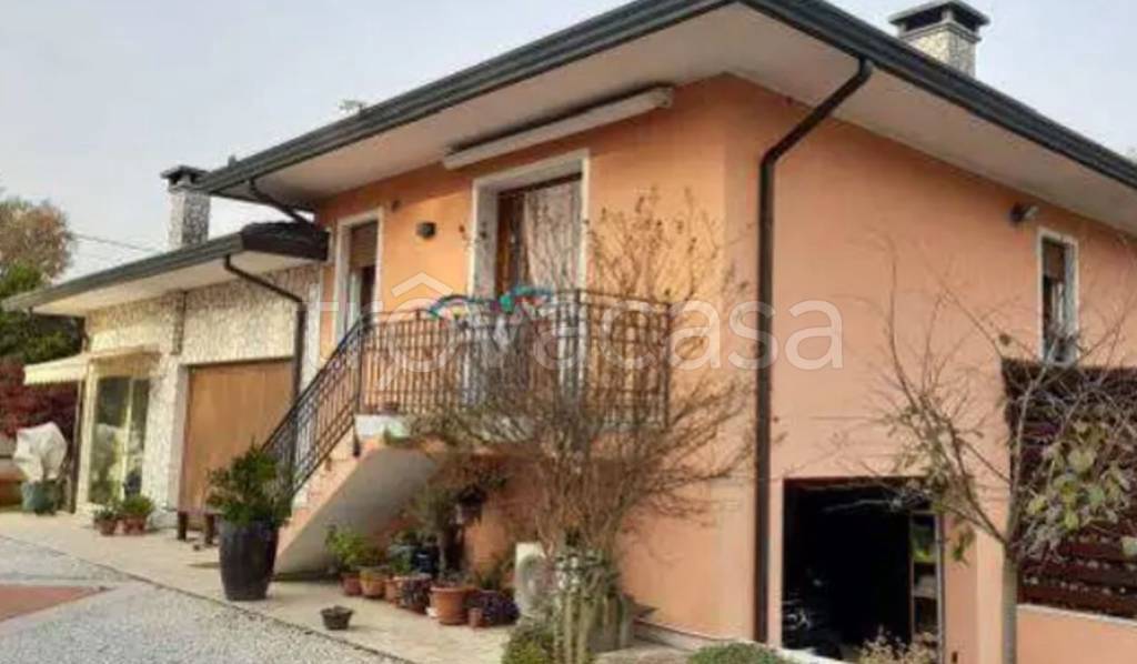 casa indipendente in vendita a Montegaldella