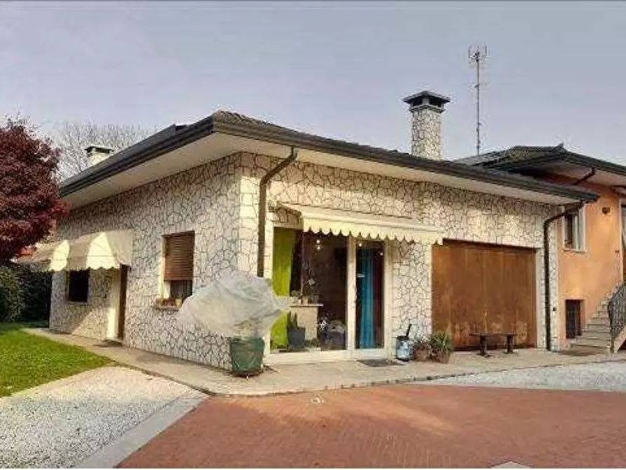 casa indipendente in vendita a Montegaldella