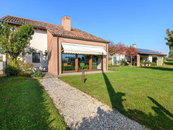 casa indipendente in vendita a Montegaldella