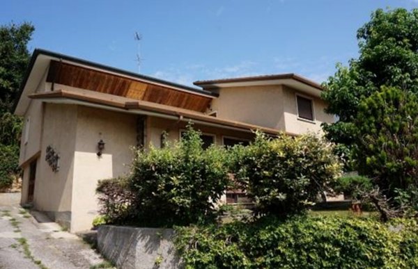 casa indipendente in vendita a Monteviale