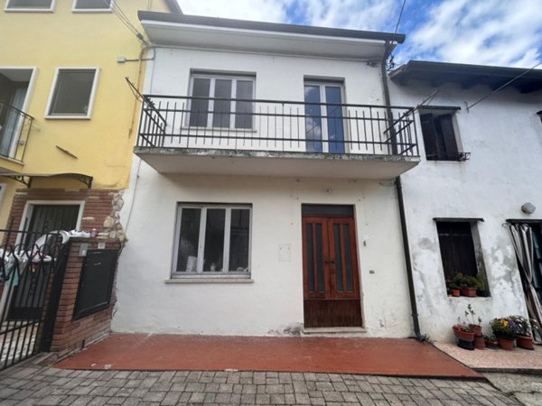 casa indipendente in vendita a Monteviale