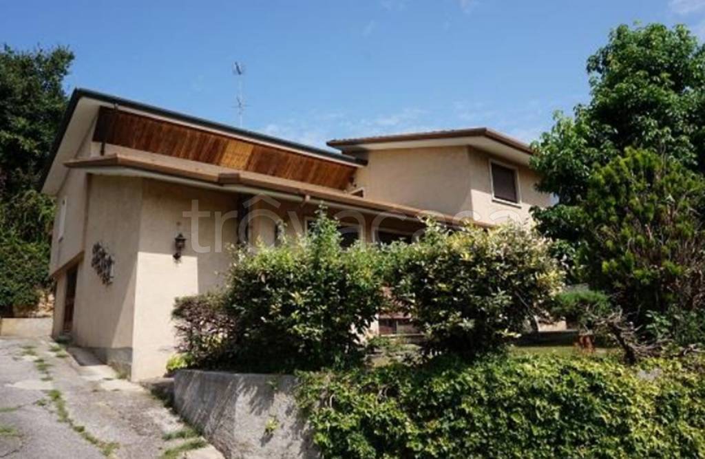 casa indipendente in vendita a Monteviale