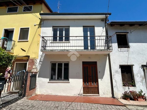 casa indipendente in vendita a Monteviale