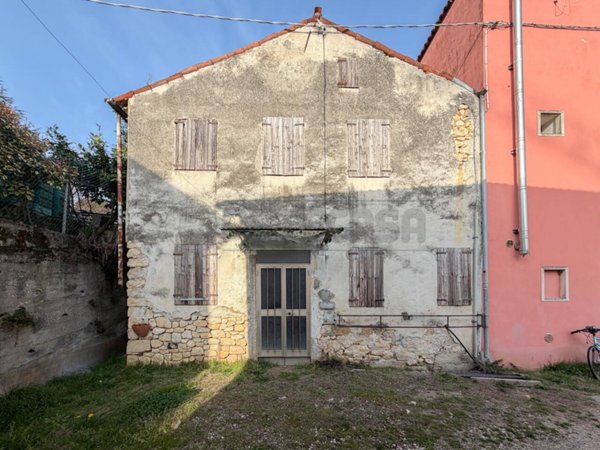 villa in vendita a Monteviale
