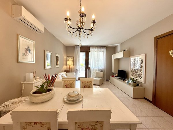 appartamento in vendita a Monticello Conte Otto in zona Cavazzale