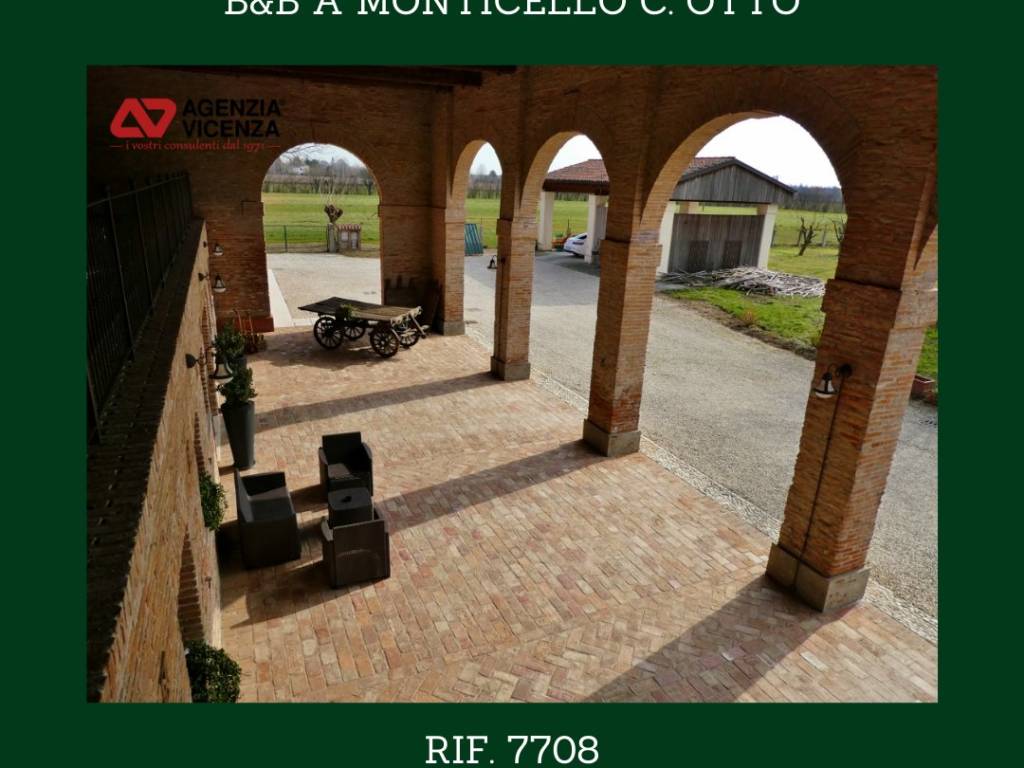 casa indipendente in vendita a Monticello Conte Otto