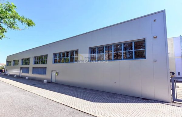 locale di sgombero in vendita a Monticello Conte Otto