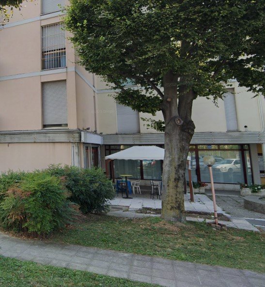 negozio in vendita a Monticello Conte Otto in zona Cavazzale