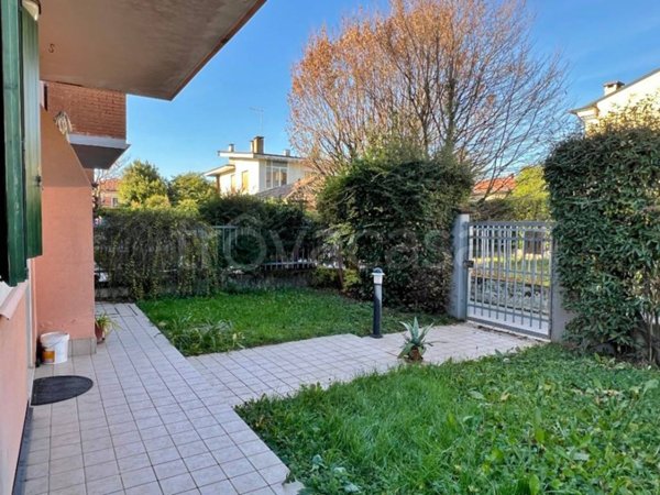 appartamento in vendita a Monticello Conte Otto in zona Cavazzale