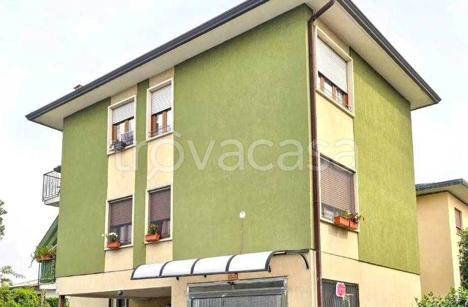 casa indipendente in vendita a Monticello Conte Otto in zona Vigardolo