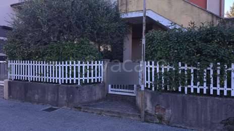 ufficio in vendita a Monticello Conte Otto