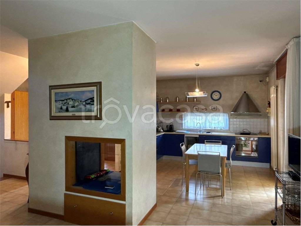 casa indipendente in vendita a Monticello Conte Otto in zona Cavazzale