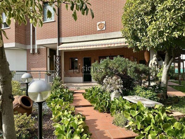 casa indipendente in vendita a Monticello Conte Otto in zona Cavazzale