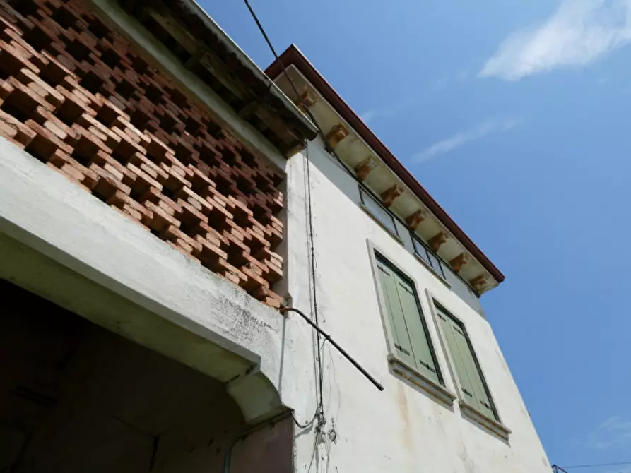casa indipendente in vendita a Monticello Conte Otto in zona Vigardolo