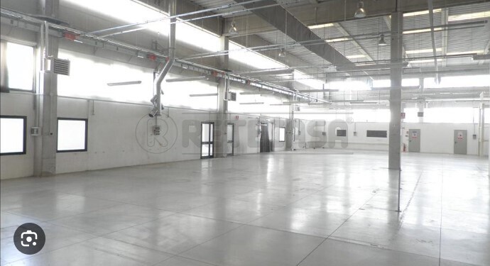 capannone in vendita a Monticello Conte Otto