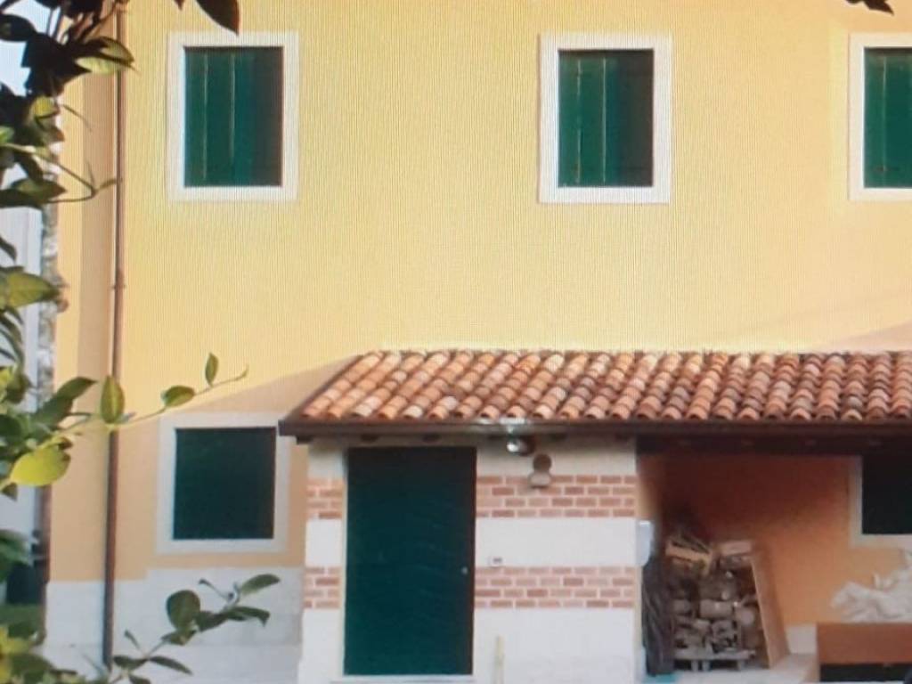 casa indipendente in vendita a Montorso Vicentino