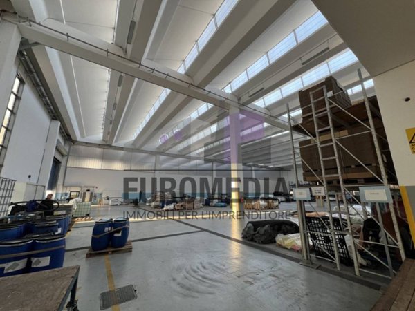 locale commerciale in vendita a Montorso Vicentino