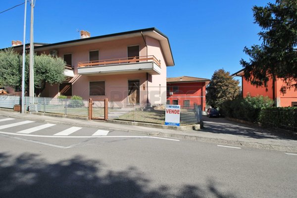 casa indipendente in vendita a Montorso Vicentino