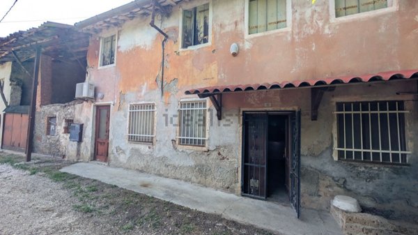 casa semindipendente in vendita a Montorso Vicentino
