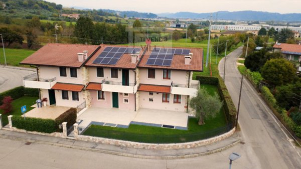 casa indipendente in vendita a Montorso Vicentino in zona Ponte Cocco