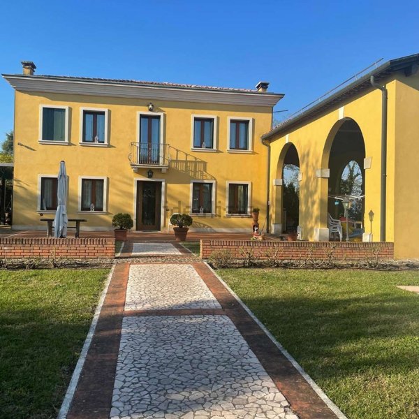 casa indipendente in vendita a Montorso Vicentino