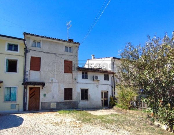 casa indipendente in vendita a Montorso Vicentino