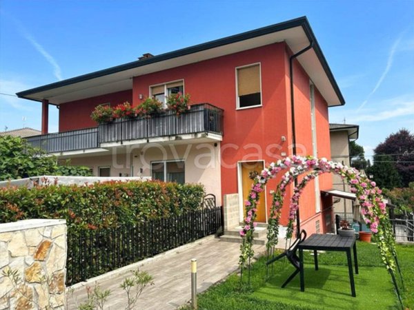 casa indipendente in vendita a Montorso Vicentino