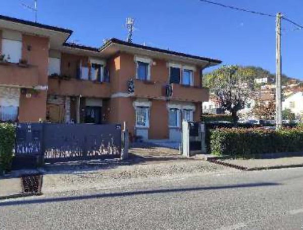 casa indipendente in vendita a Montorso Vicentino
