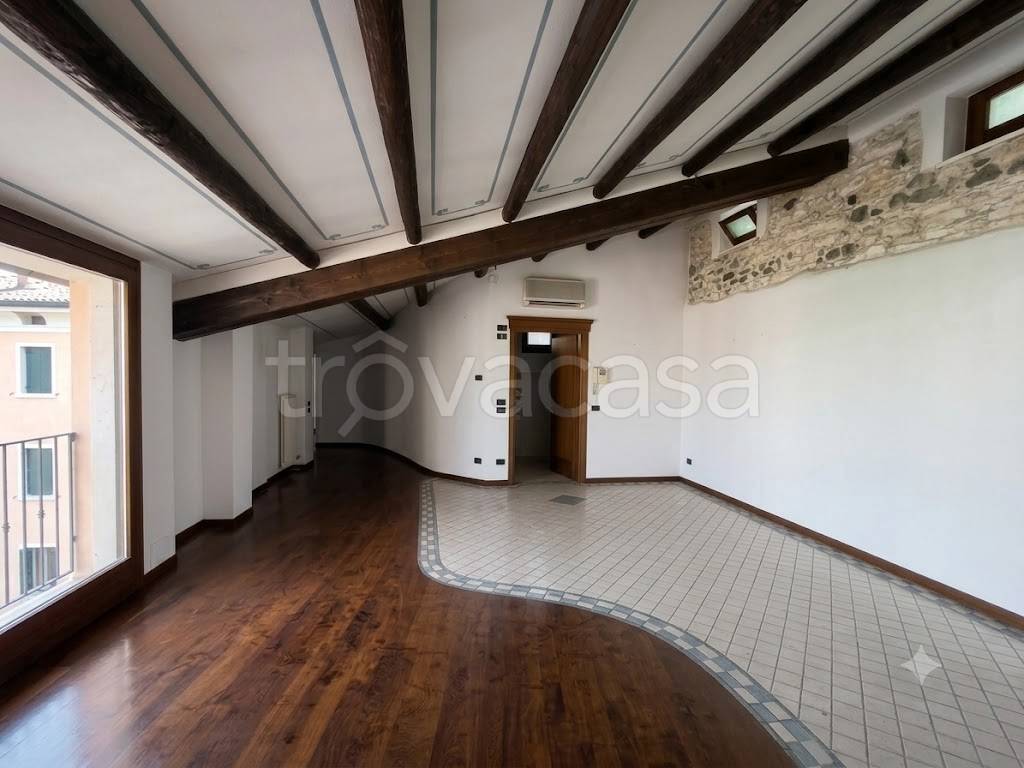 casa indipendente in vendita a Montorso Vicentino