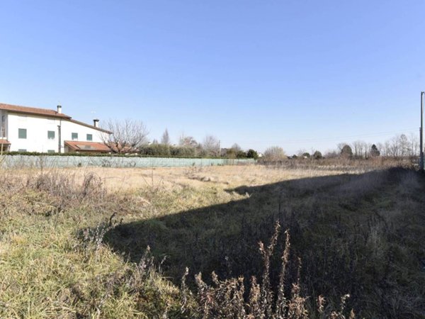 terreno edificabile in vendita a Mussolente in zona Casoni