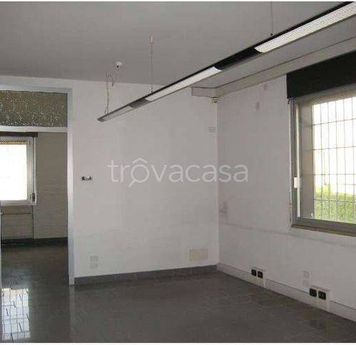 locale commerciale in vendita a Mussolente in zona Casoni