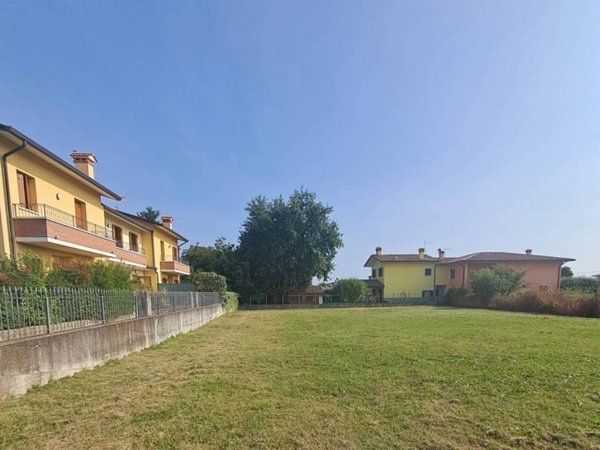 terreno edificabile in vendita a Mussolente in zona Casoni