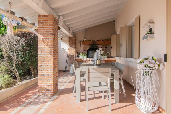 casa indipendente in vendita a Mussolente in zona Casoni