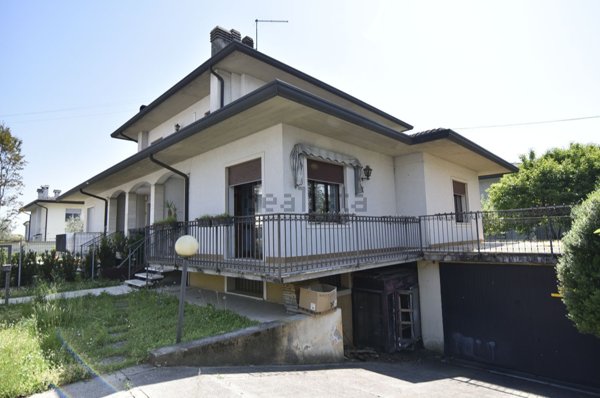 casa indipendente in vendita a Mussolente in zona Casoni